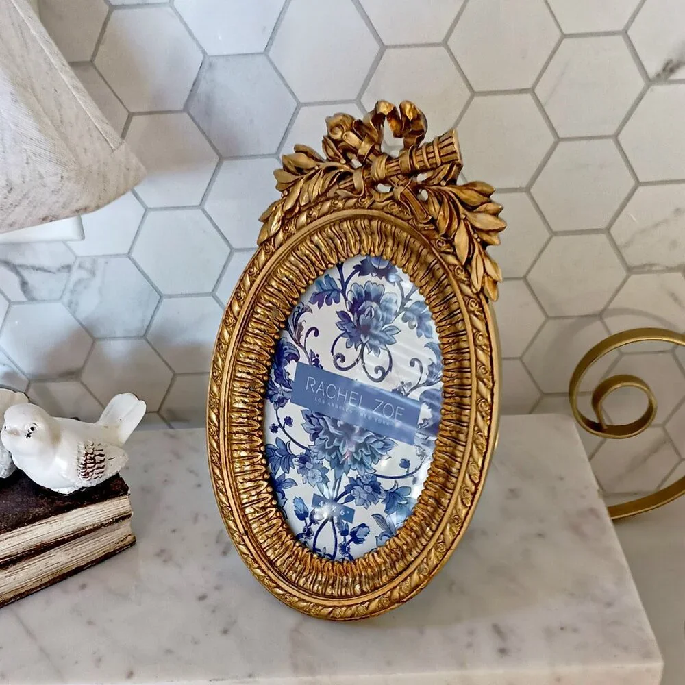 NEW! ORNATE OVAL FRAME Rachel ZOE 4